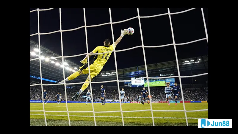 Bức tranh cổ động viên đầy sôi nổi